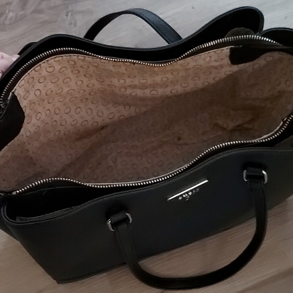 Guess Purse - Picture 3 of 3